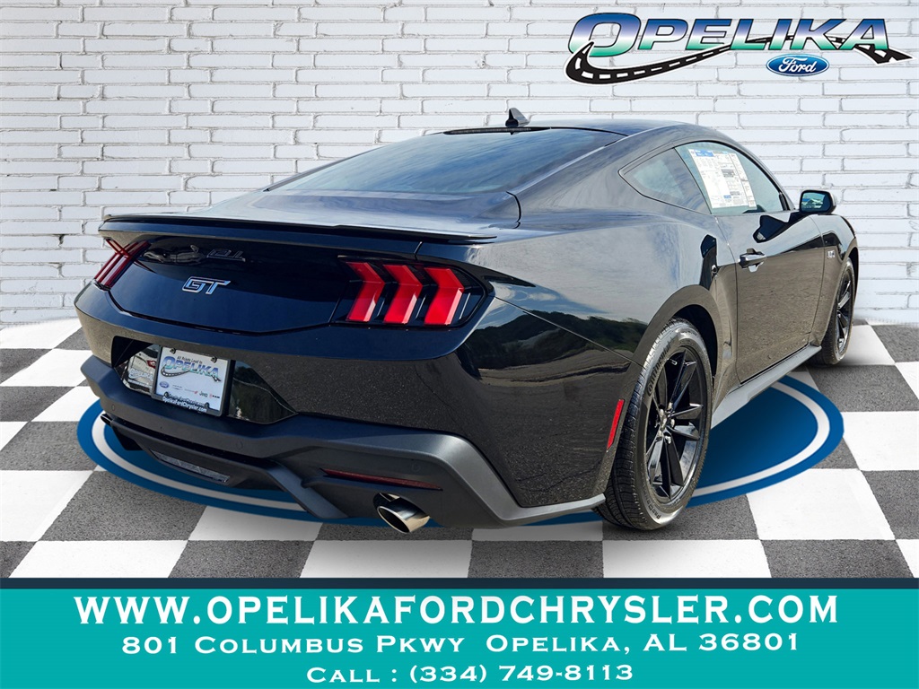 2025 Ford Mustang GT photo 3