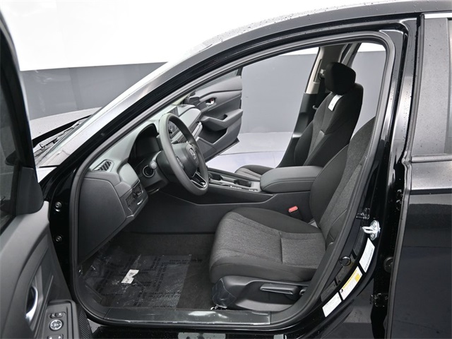 2025 Honda Accord LX photo 4