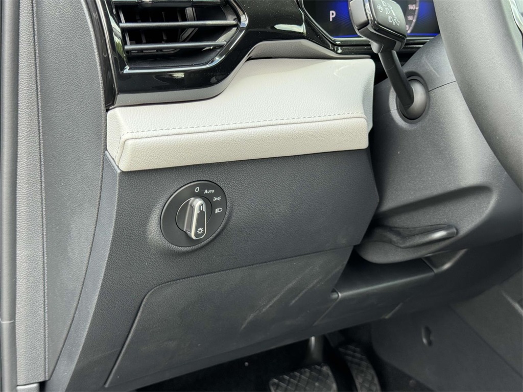 2025 Volkswagen Taos S photo 26