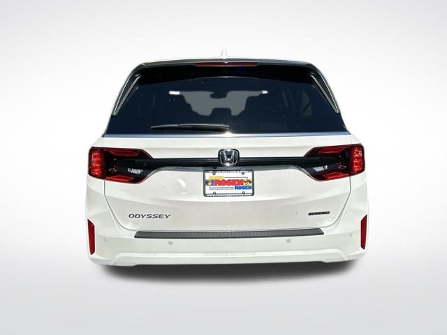 2026 Honda Odyssey Touring photo 4