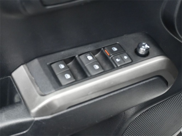 2020 Toyota Tacoma SR5 photo 15