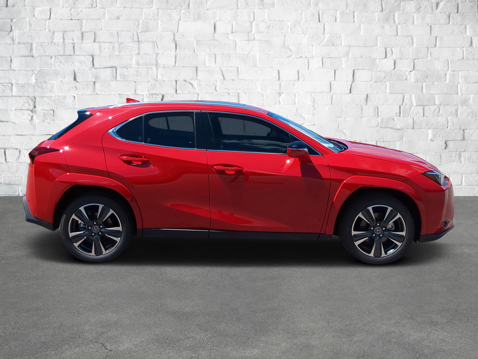 2025 Lexus UX Premium photo 3