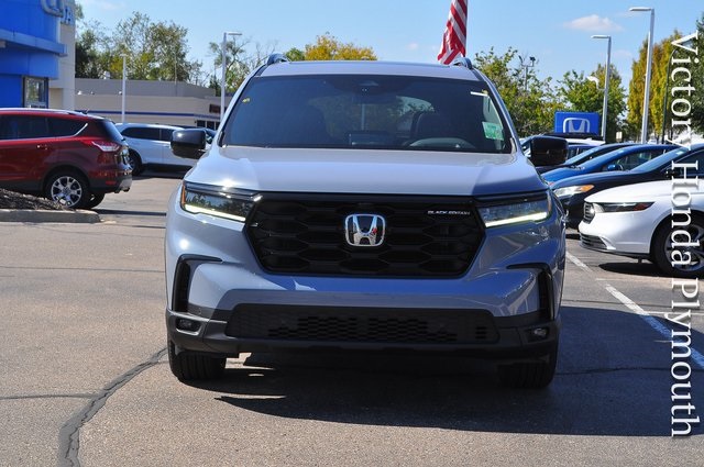 2025 Honda Pilot Black Edition photo 5