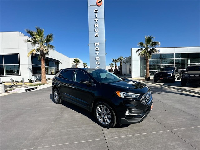 2022 Ford Edge Titanium