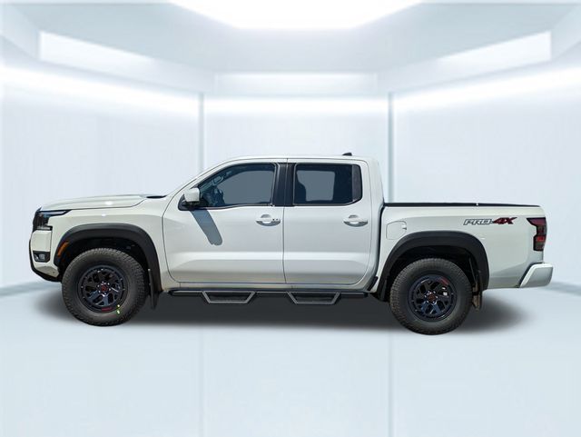 2025 Nissan Frontier Crew Cab PRO-4X photo 2