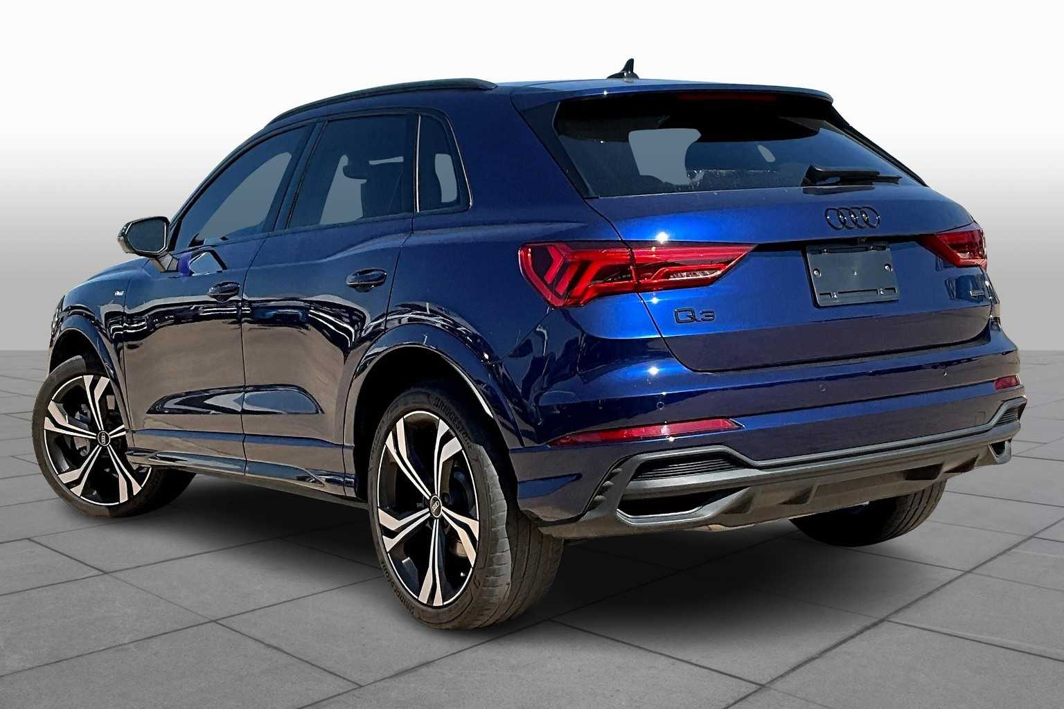 2023 Audi Q3 S line Premium Plus photo 9