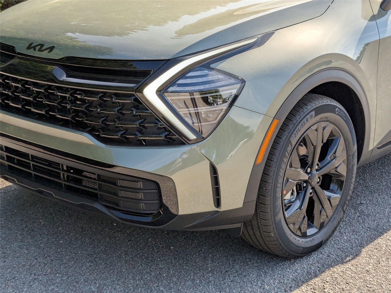 2025 Kia Sportage Plug-In Hybrid X-Line photo 2