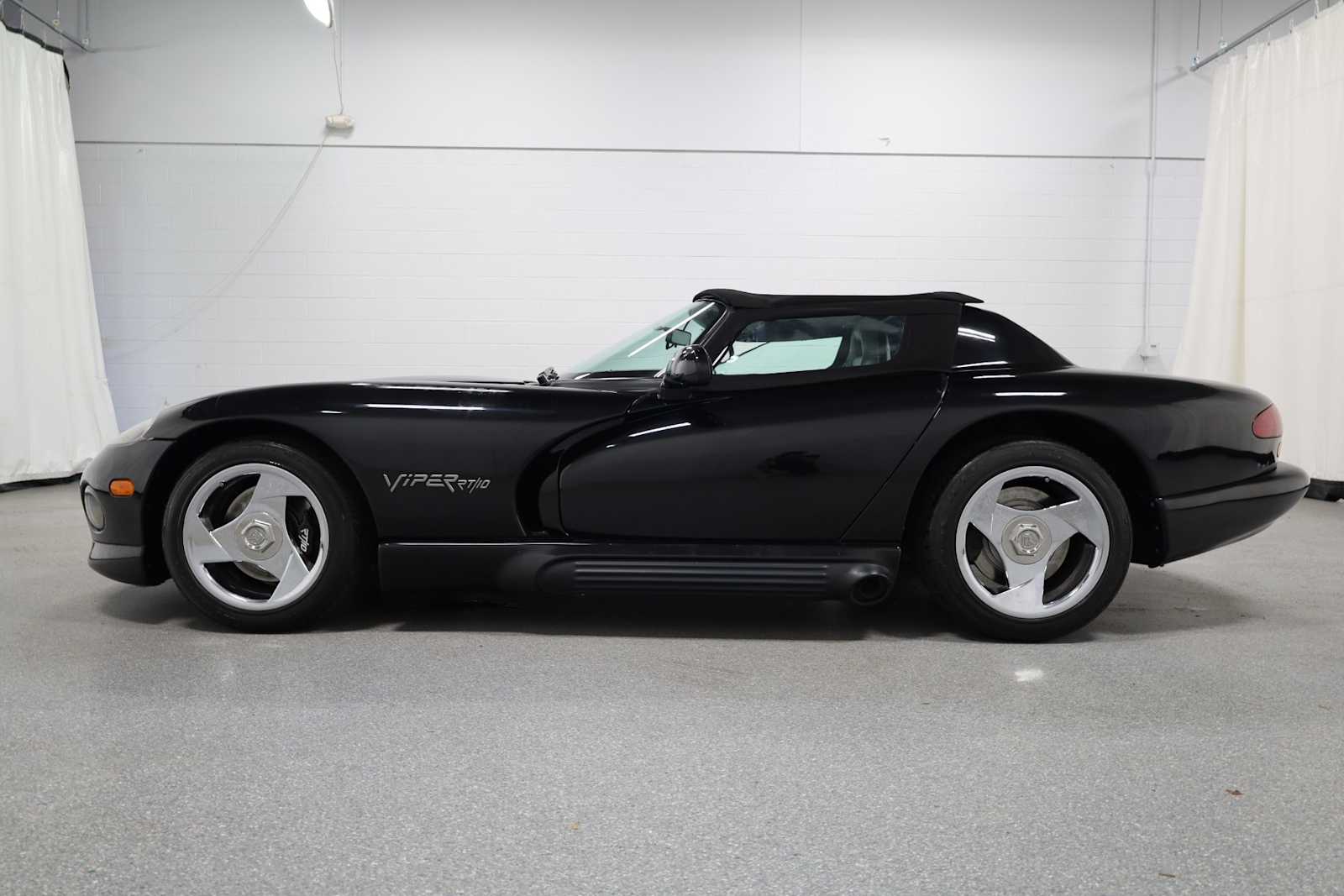 1994 Dodge Viper 10 photo 2