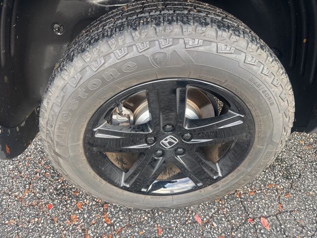 2021 Honda Ridgeline Black Edition photo 4