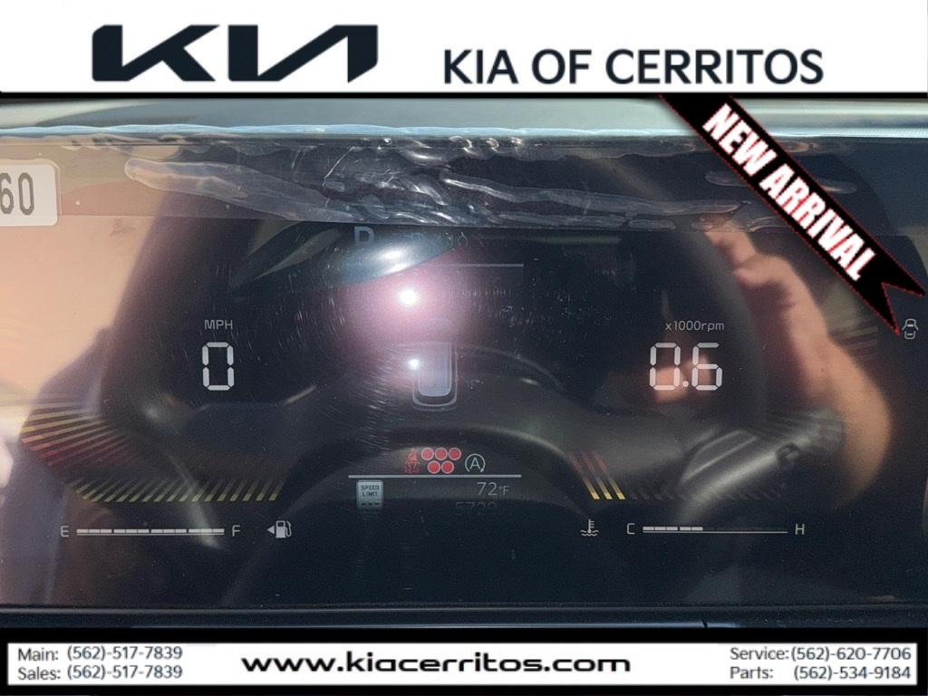 2025 Kia Sorento LX photo 5