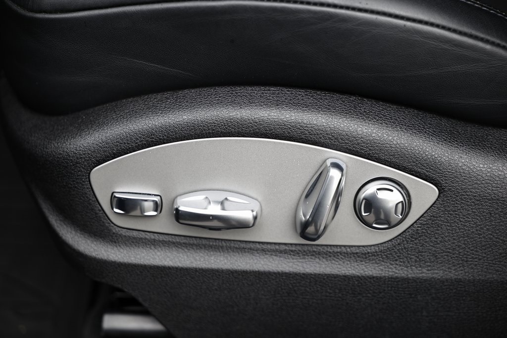 2024 Porsche Macan S photo 25