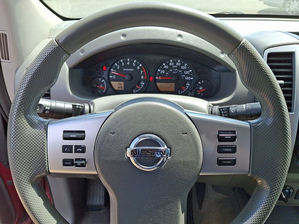 2015 Nissan Frontier S Crew Cab photo 17