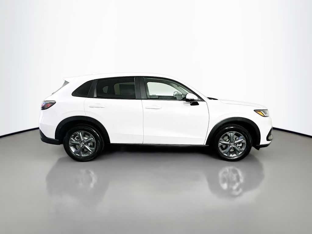 2026 Honda HR-V LX photo 4