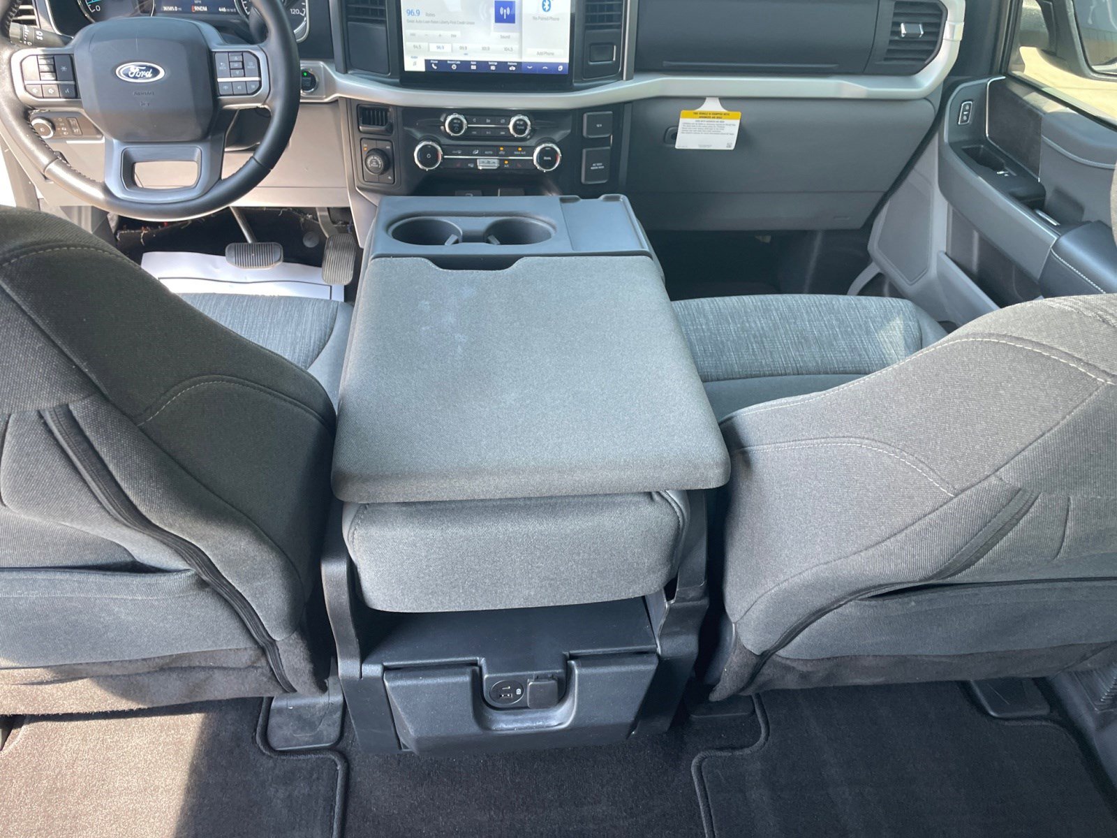 2022 Ford F-150 XLT photo 18