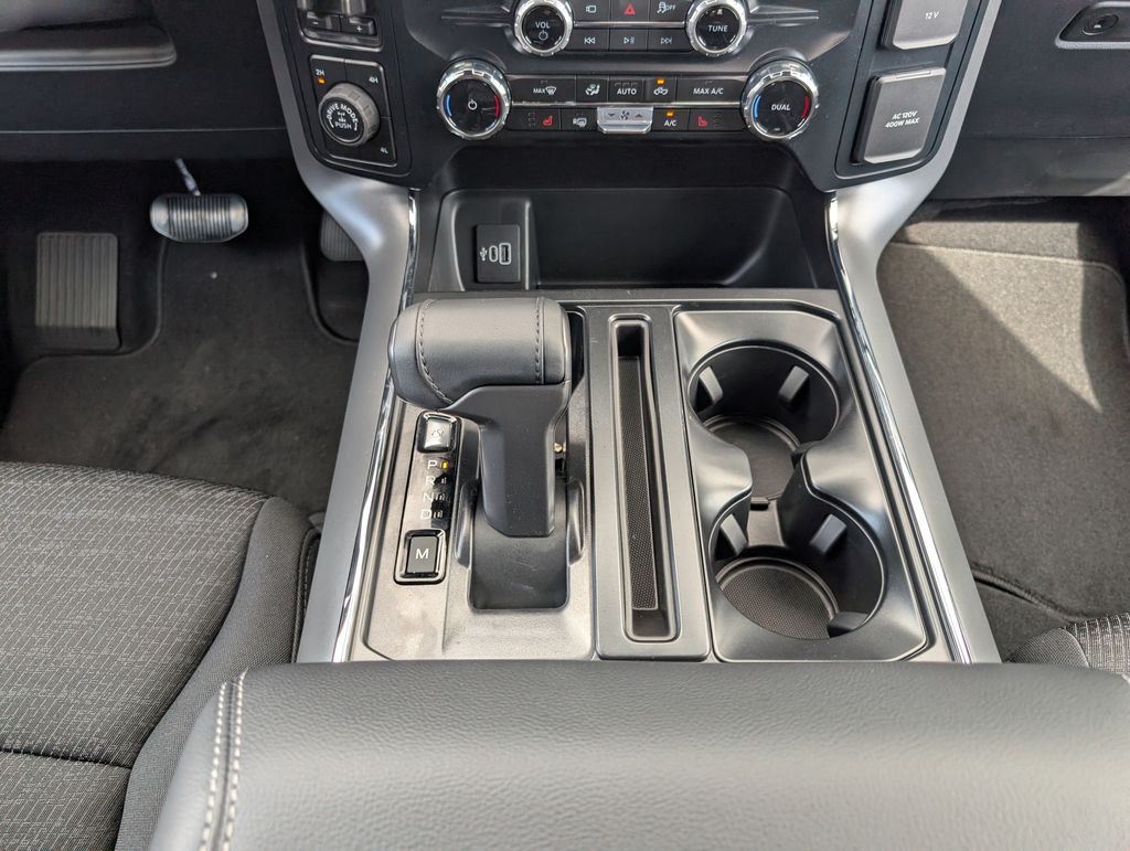 2025 Ford F-150 XLT photo 15