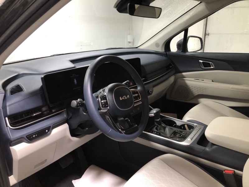 2026 Kia Carnival EX photo 19