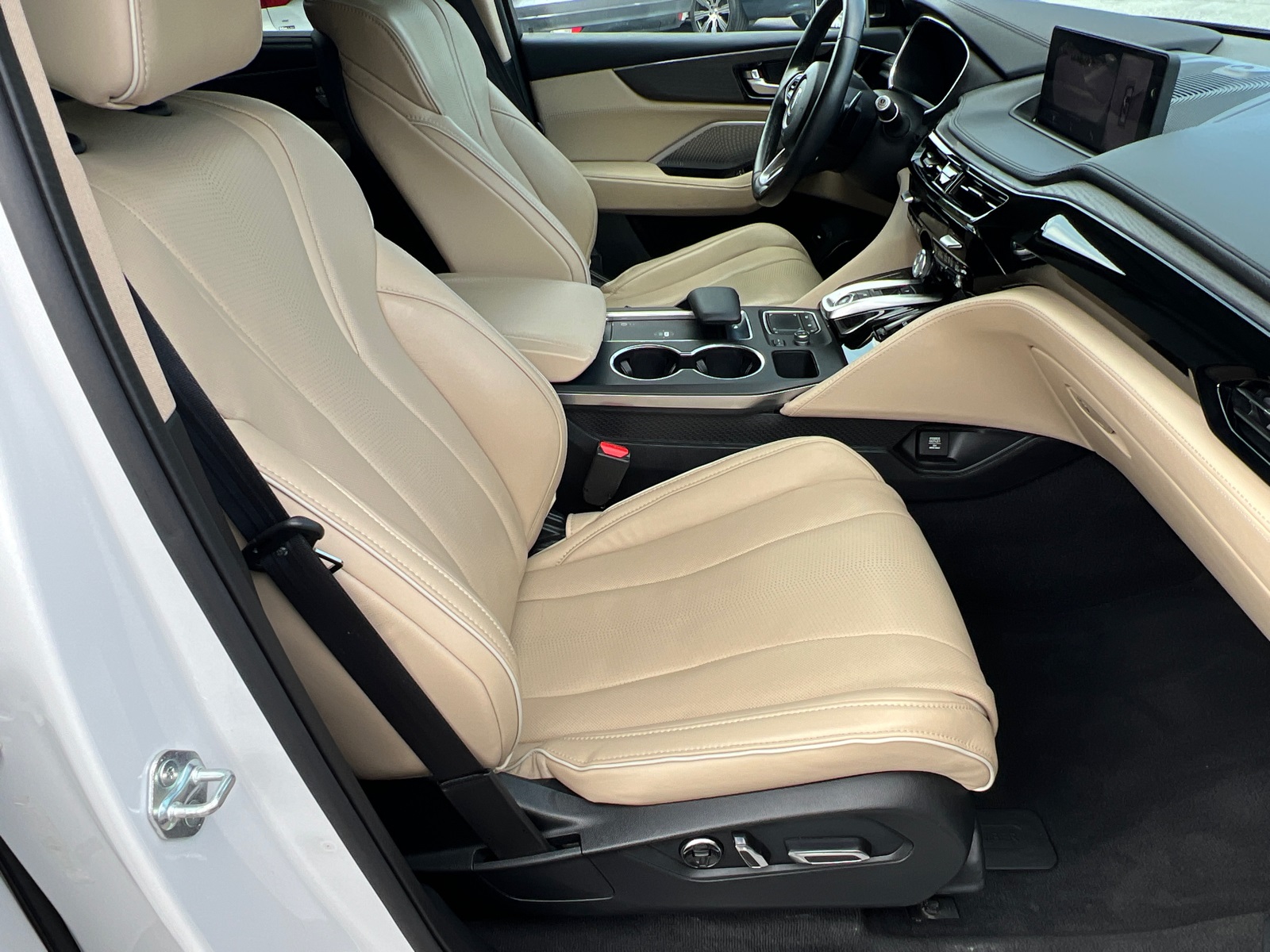 2023 Acura MDX Advance SH-AWD photo 12