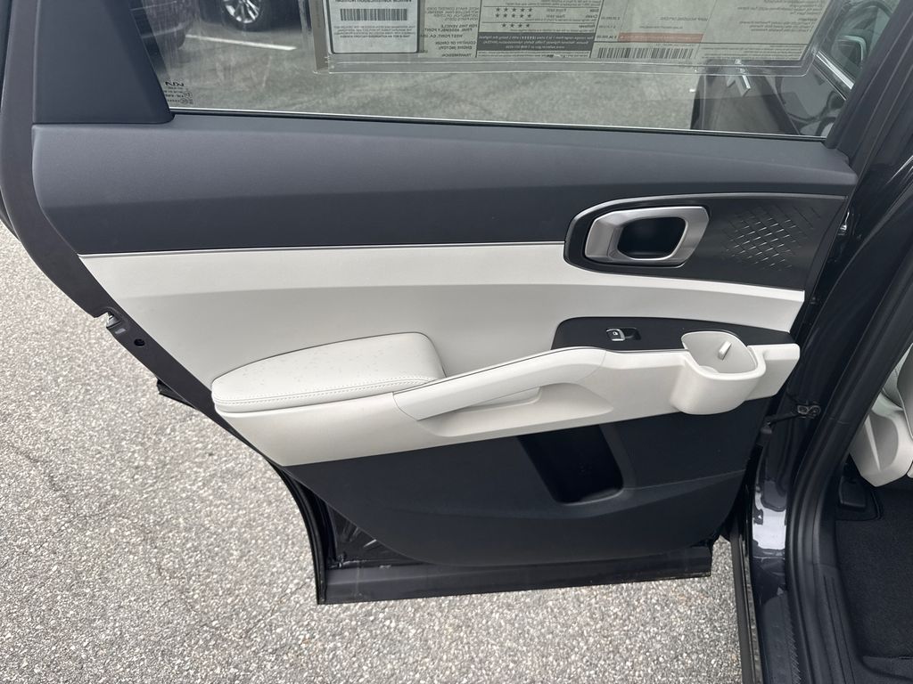 2025 Kia Sorento S photo 20