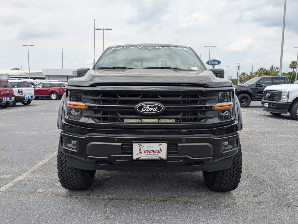 2025 Ford F-150 XLT photo 9