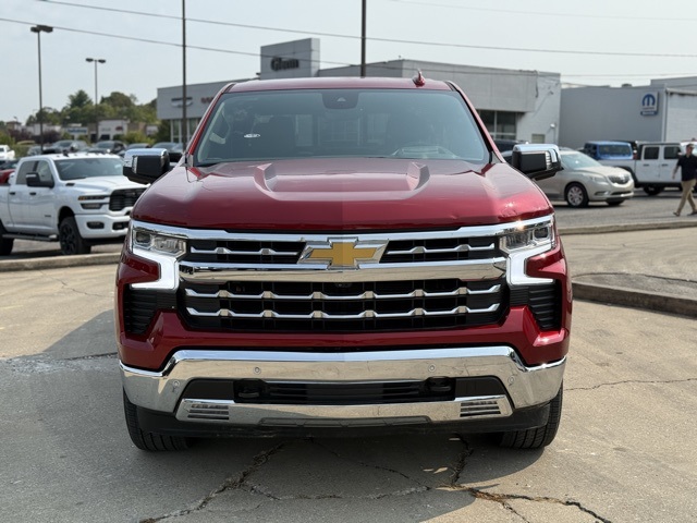 2023 Chevrolet Silverado 1500 LTZ photo 3