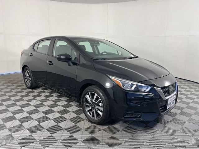 2021 Nissan Versa 1.6 SV photo 3