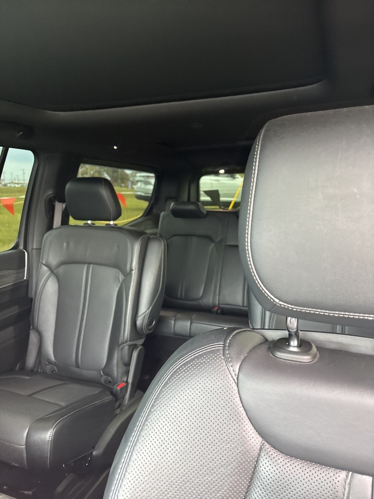 2022 Jeep Wagoneer Series III photo 4