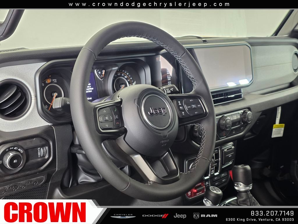 2025 Jeep Wrangler Willys photo 17