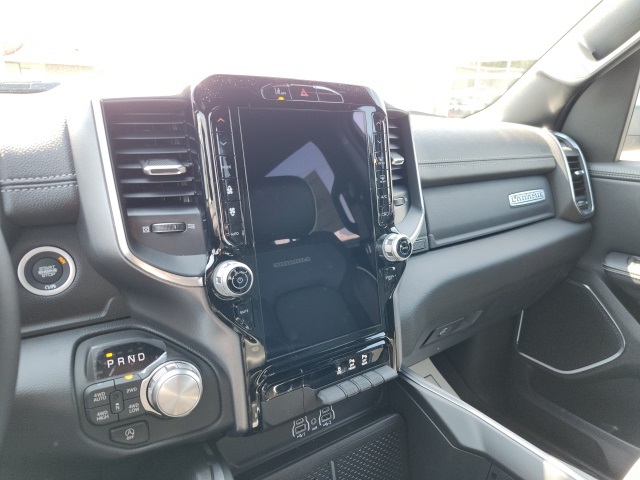 2025 Ram 1500 Laramie photo 19