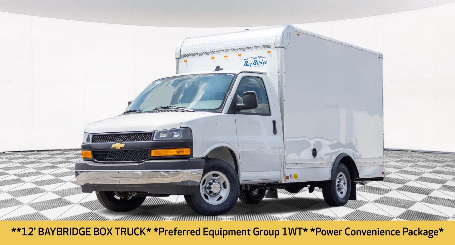 2025 Chevrolet Express Cutaway 3500 photo 2
