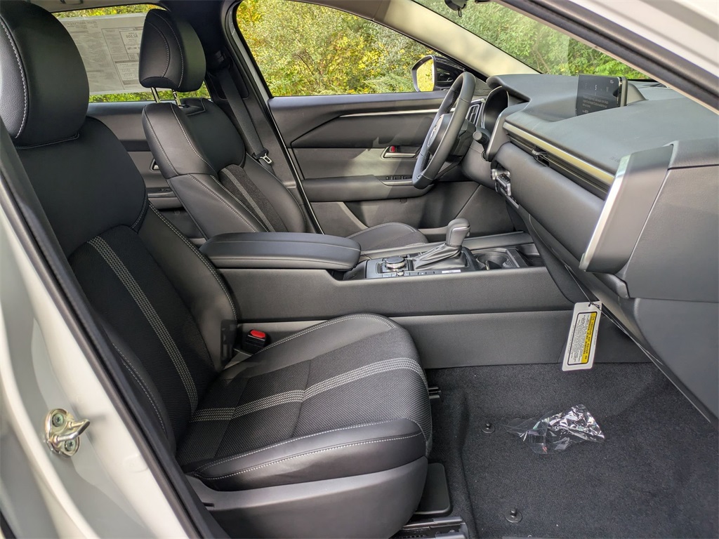 2025 Mazda CX-50 Preferred photo 29