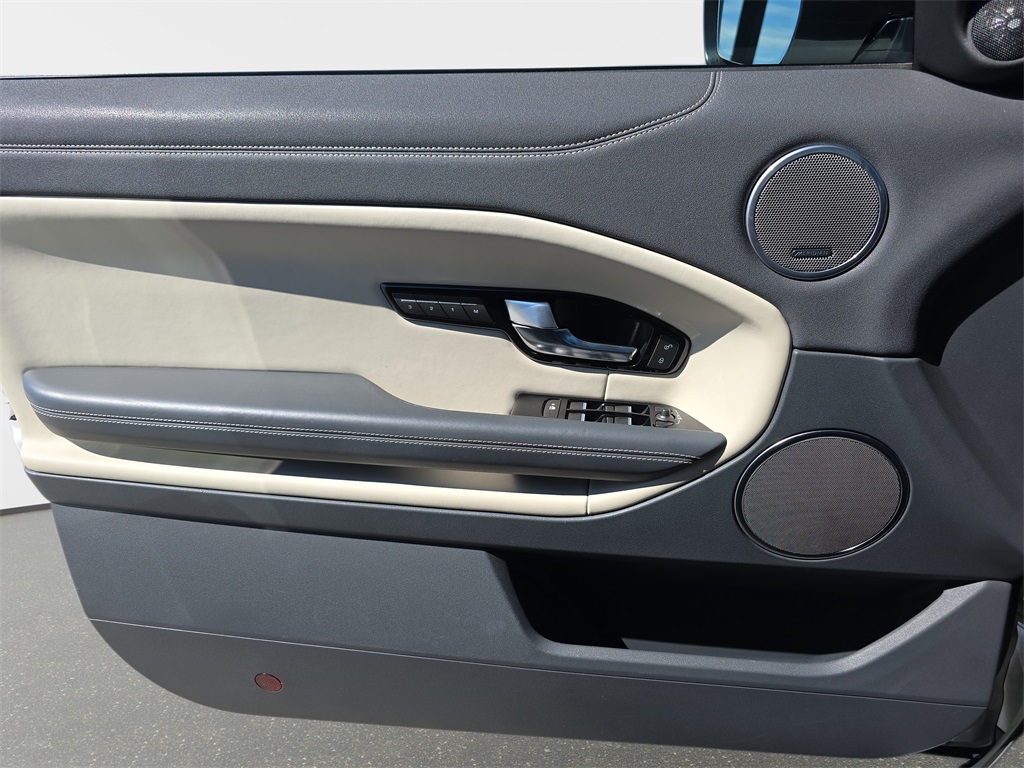 2018 Land Rover Range Rover Evoque HSE Dynamic photo 25
