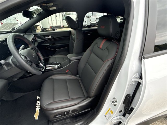 2025 Chevrolet Trax photo 9
