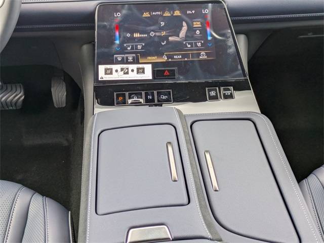 2026 Infiniti QX80 Sensory photo 22