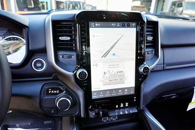 New 2026 Bright White Clear-Coat Exterior Paint RAM Big Horn/Lone Star image 30