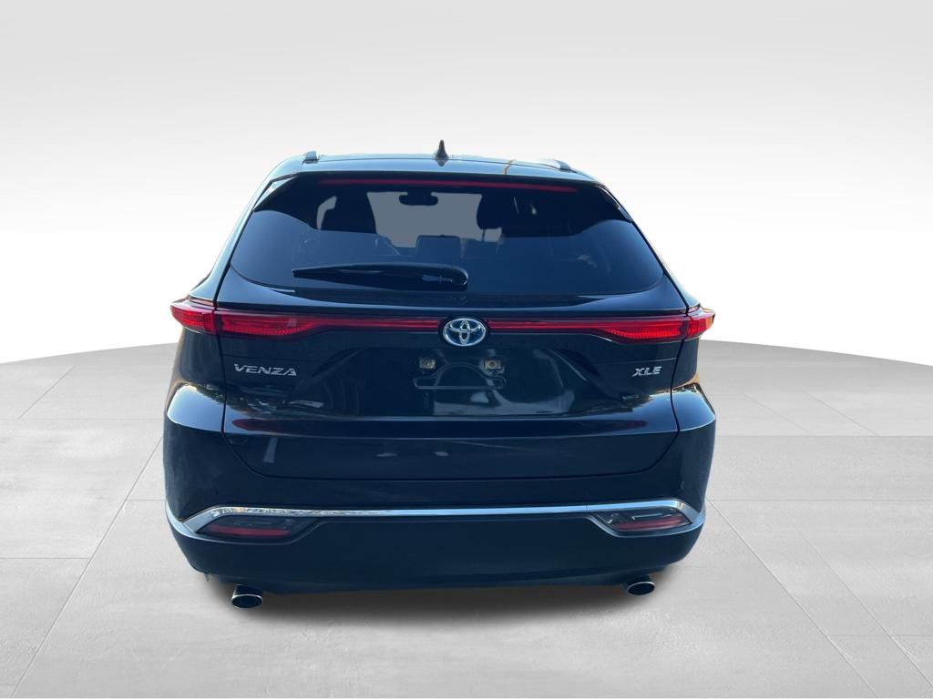 2023 Toyota Venza XLE photo 4