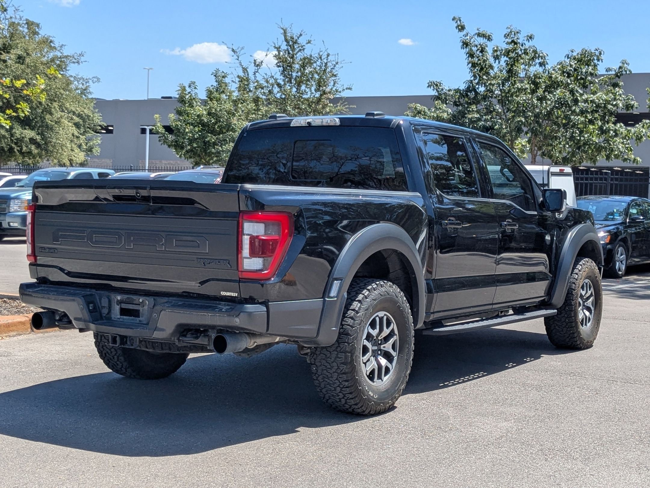 2022 Ford F-150 Raptor photo 3