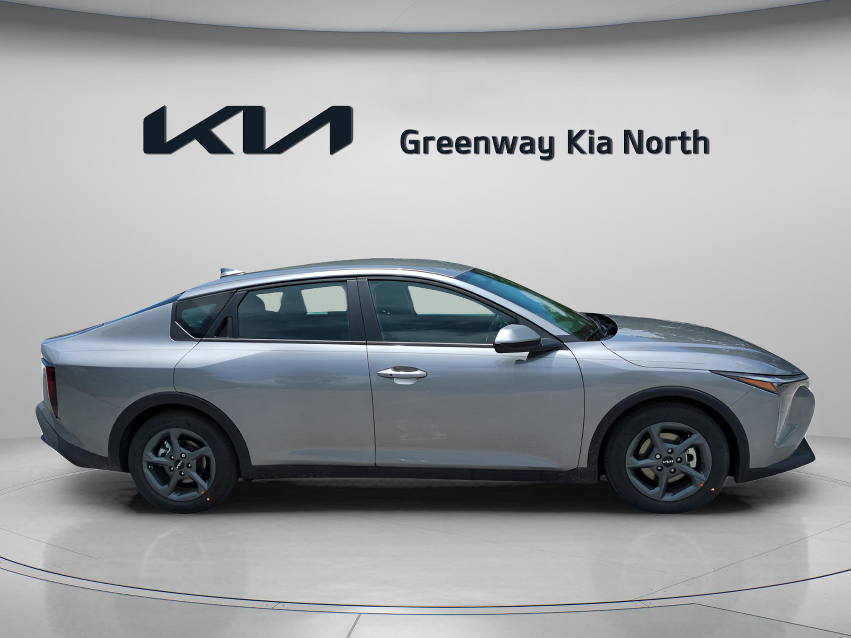2025 Kia K4 LXS photo 7