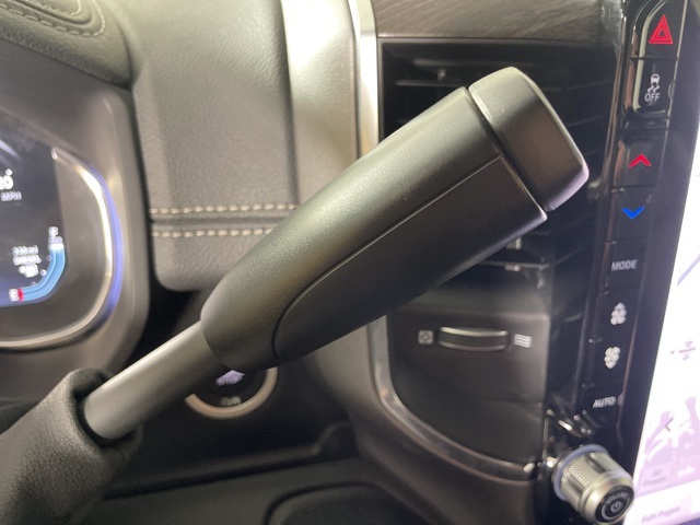 2025 Ram 3500 Laramie photo 26