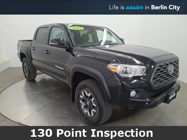 2022 Toyota Tacoma SR's photo