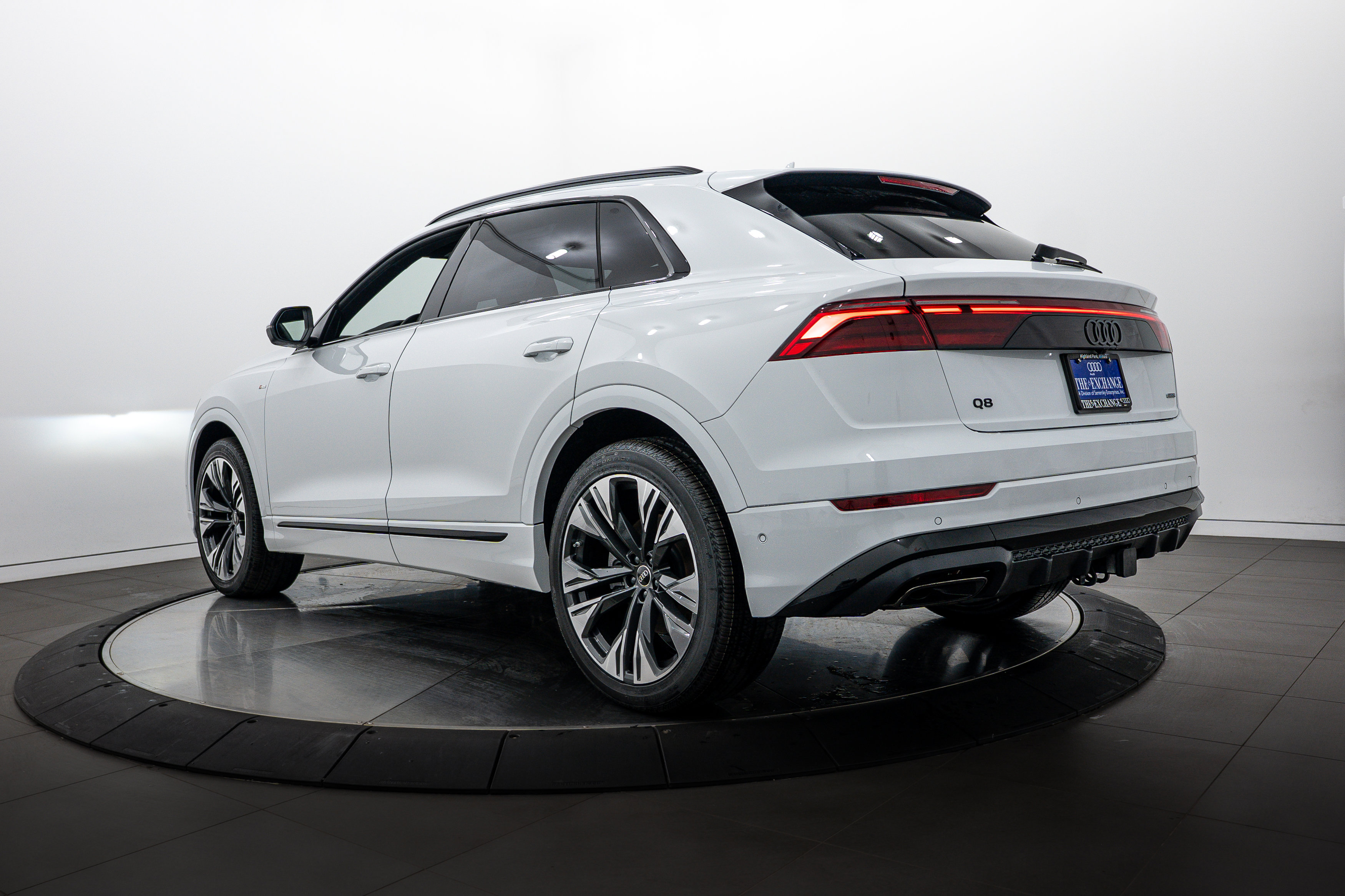 2026 Audi Q8 line Premium Plus photo 2