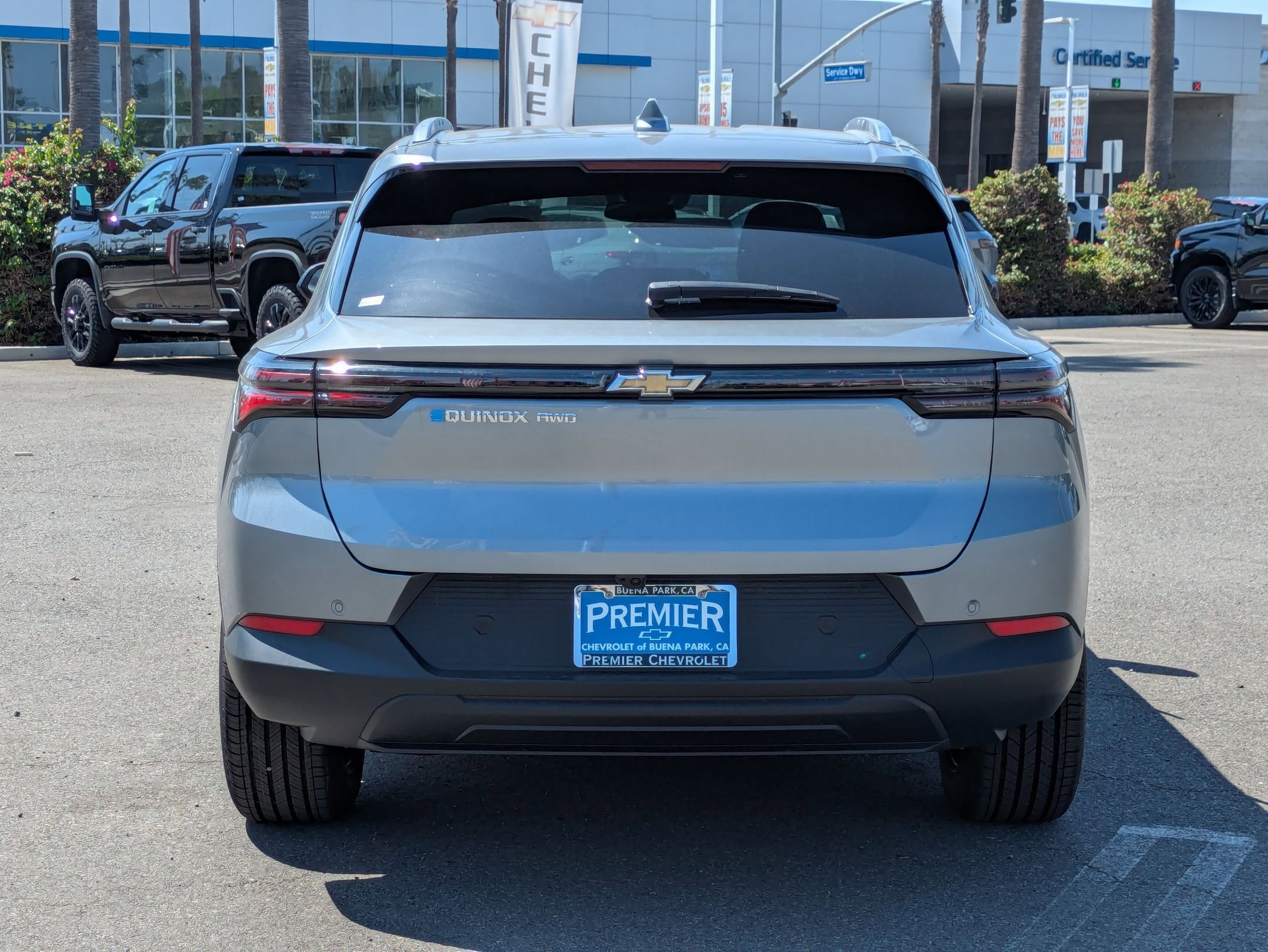 2026 Chevrolet Equinox EV 1LT photo 4