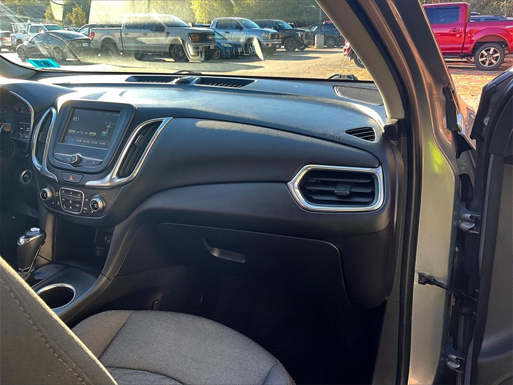 2018 Chevrolet Equinox LT photo 11