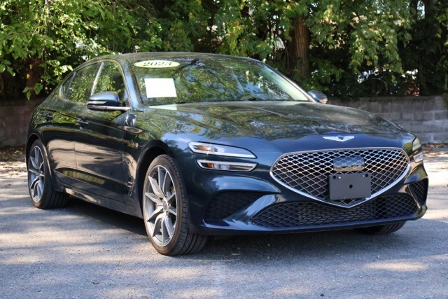 2023 GENESIS G70 Standard's photo