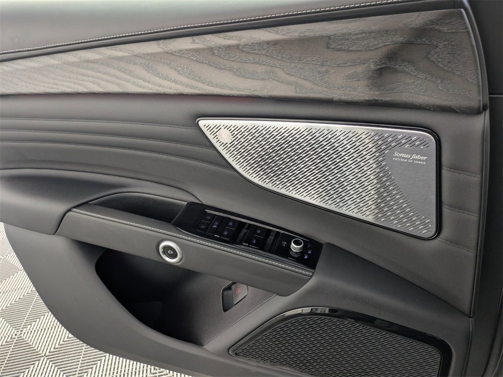2025 Maserati Grecale photo 22