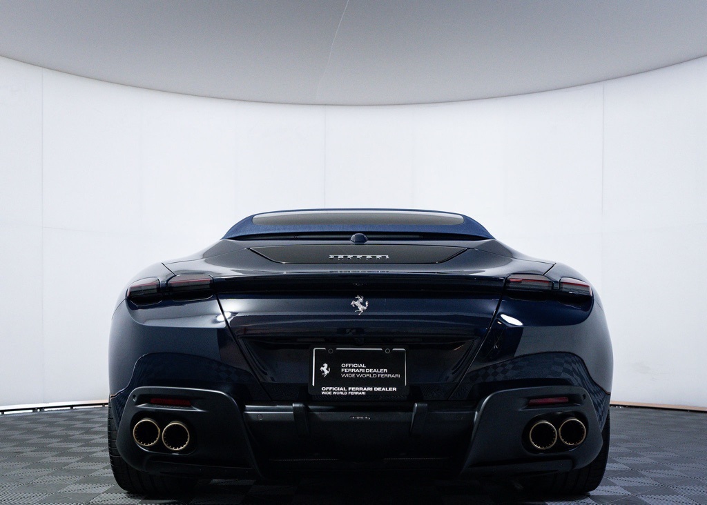 2024 Ferrari Roma Base photo 13