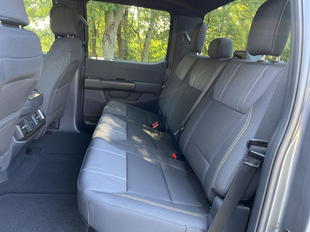 2025 Ford F-150 STX photo 27