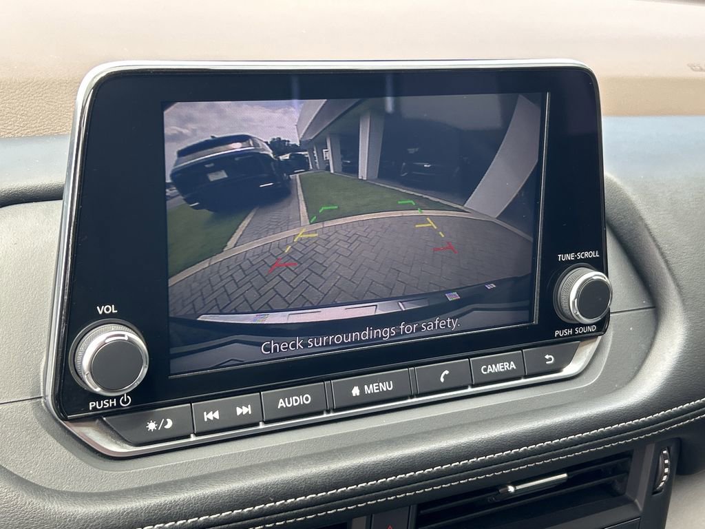 2023 Nissan Rogue SV photo 22