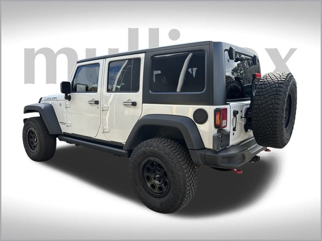 2016 Jeep Wrangler Unlimited Rubicon photo 3