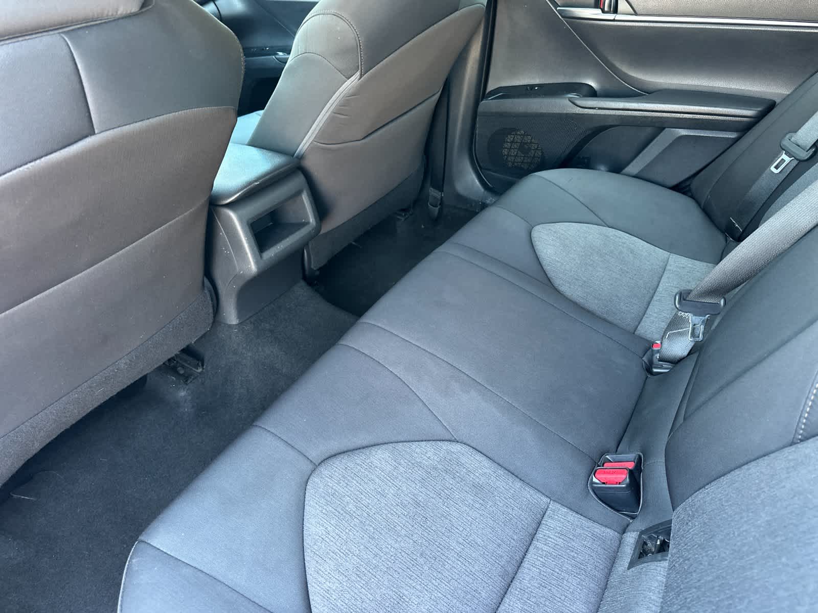 2018 Toyota Camry LE photo 11