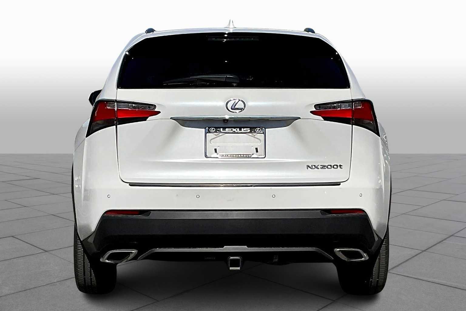 2015 Lexus NX 200t Luxury photo 4